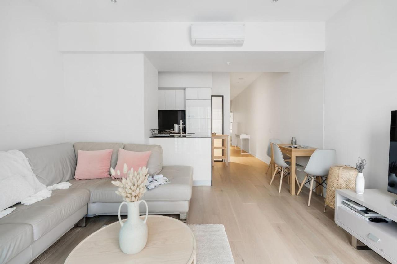 Refined City Pad In Central Melbourne With Poolアパートメント エクステリア 写真